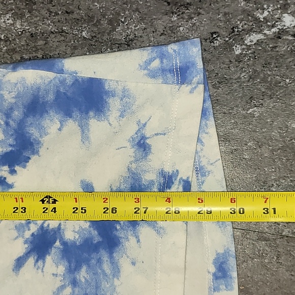 NIKE. World Peace. 🌎 ✌️. 💯 Cotton. Tye-dye. Women's size XL - Picture 11 of 16